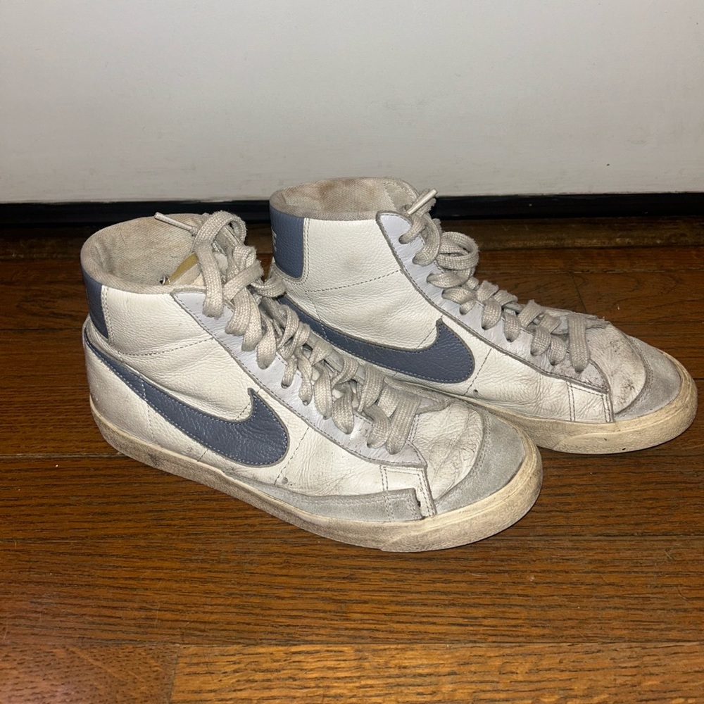 Nike Blazer Sneakers